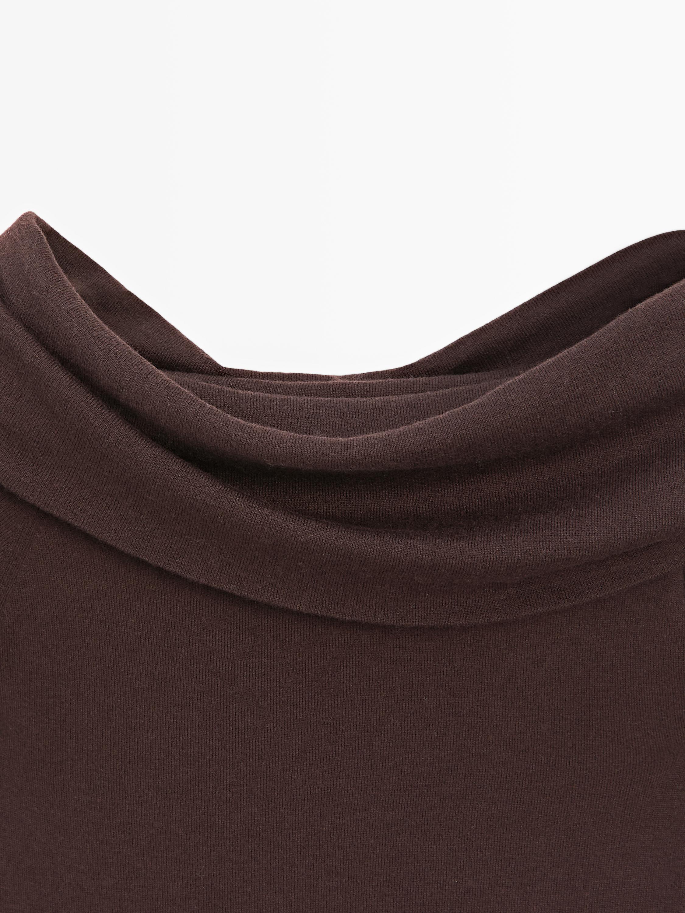 Pull épaules dénudées en maille de laine mélangée